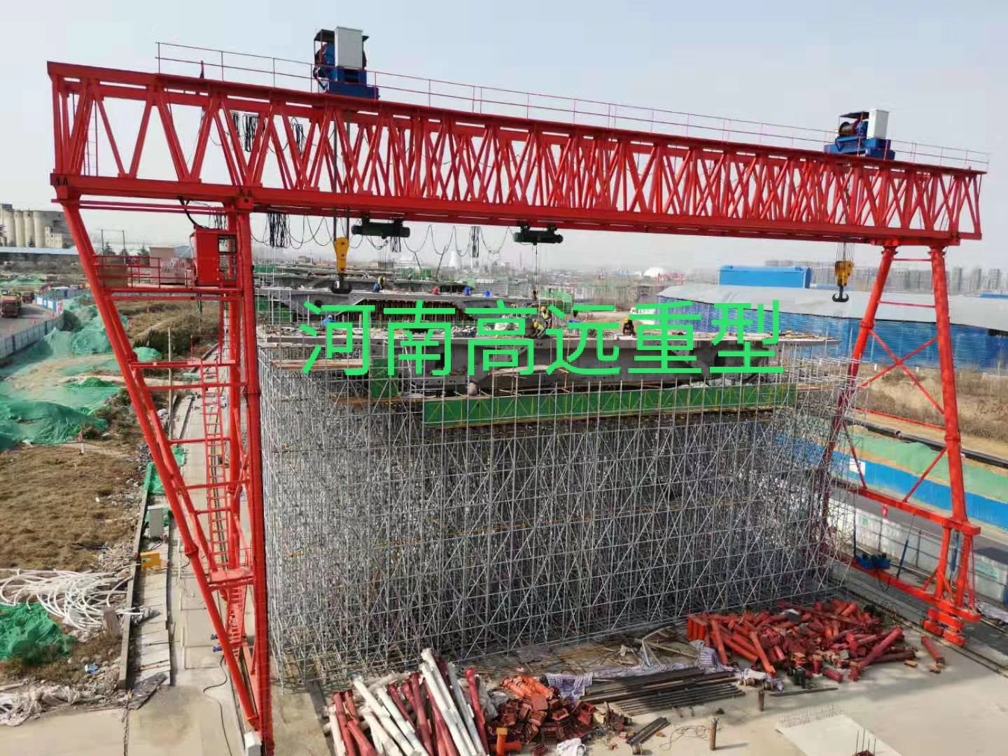 重慶勝和建筑工程有限公司拉薩提布崗項目，采購我廠ME60+60T-36M-9M-2臺，10T-36M-9M-4臺龍門吊