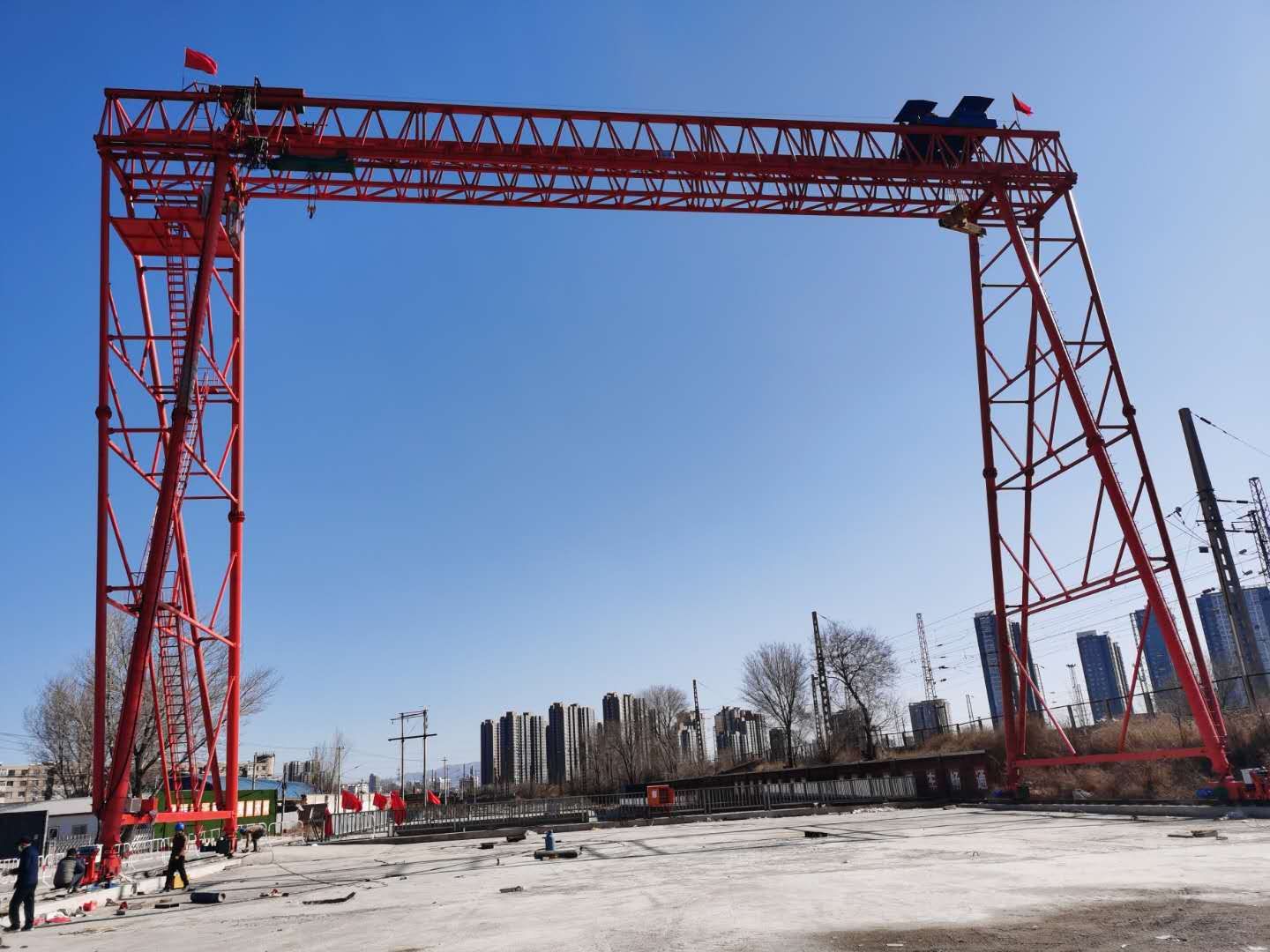 浙江省嘉興市平望縣乍浦鎮(zhèn)，乍浦經(jīng)濟(jì)開發(fā)區(qū)，平海路，中建港務(wù)建設(shè)有限公司乍浦港E區(qū)4號泊位工程項(xiàng)目部