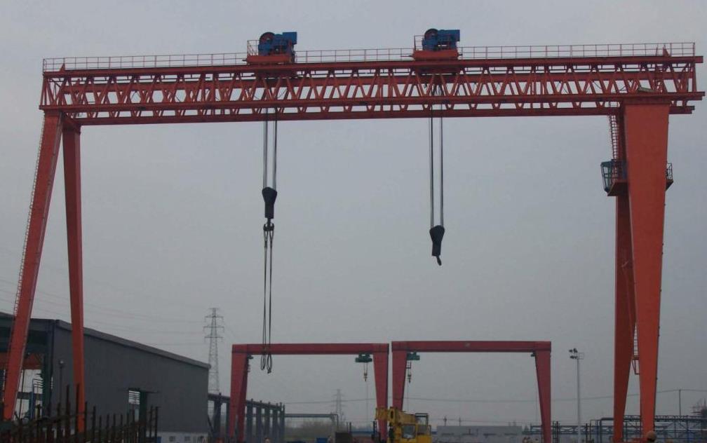 ME雙主梁雙小車龍門吊安裝有哪些流程？做哪些準備工作