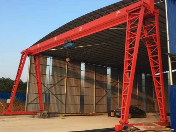 龍門吊保持視野清晰對避免盲區(qū)至關重要，你了解如何做到嗎？